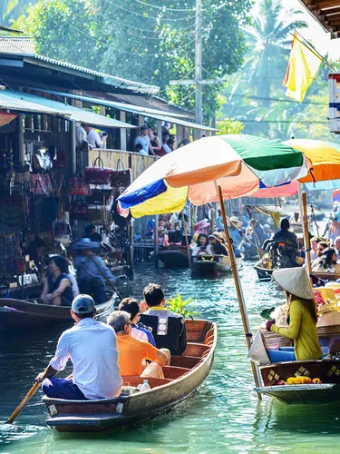 Thailand ─ Traditionen, Moderne und Meer