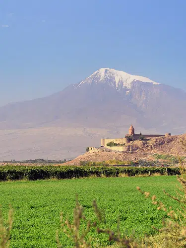 Armenien - am Fuße des Ararat