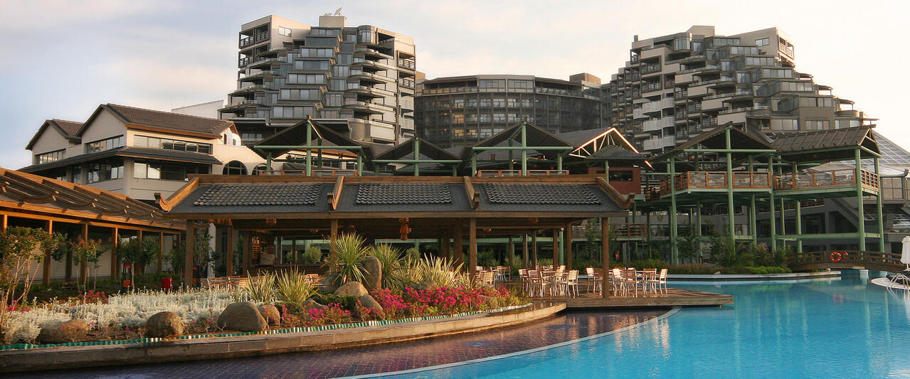 Limak Lara Hotel, Lara