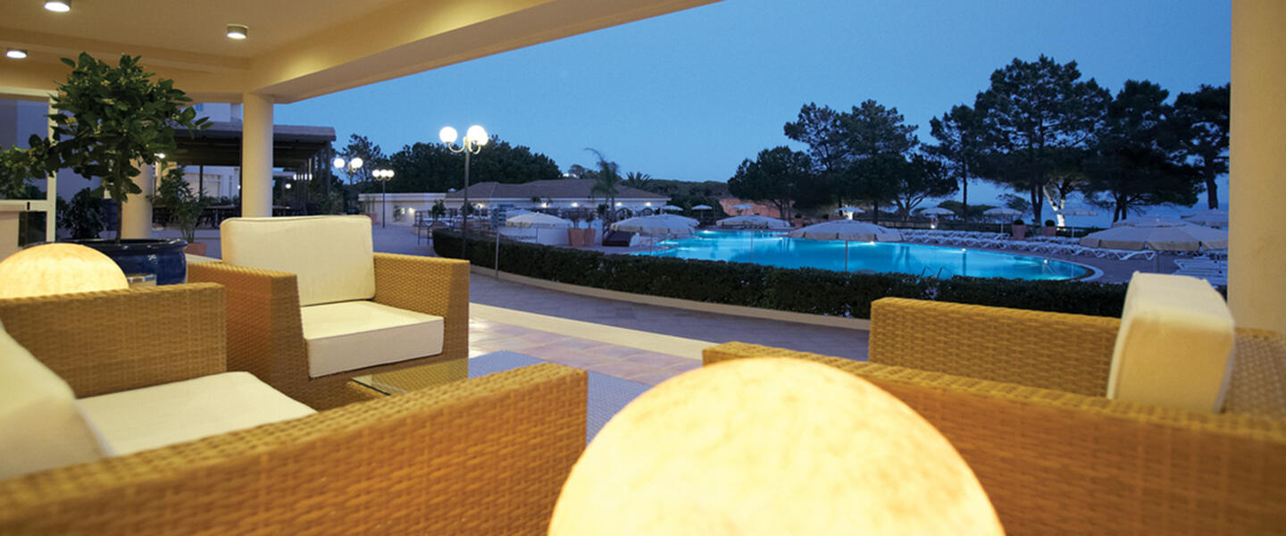 Porto Bay, Praia de Falésia